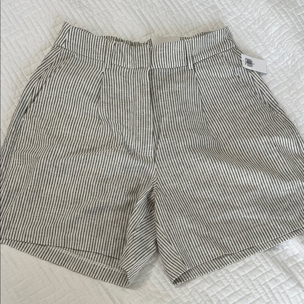 Old Navy High Rise Linen Striped Shorts